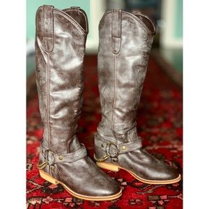 ♥️SOLD♥️ Very Volatile faux leather boots